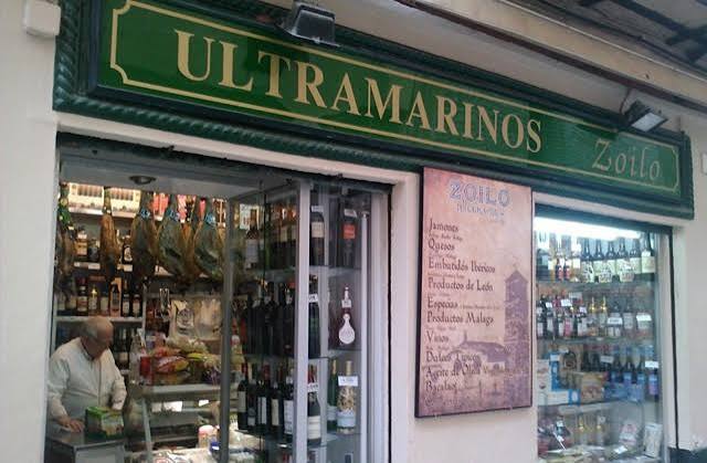 Fachada de Ultramarinos Lola